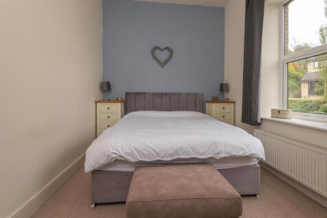 23 - 181 Stainland Road HX4 9AJ.jpg
