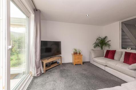 Lounge/Kitchen