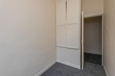 11 - 18 Claremont Street HX6 2PD.jpg