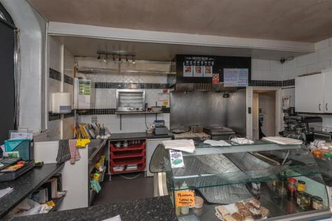 28 - 64 Huddersfield Road HX5 9AA.jpg