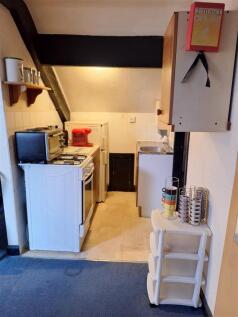 Kitchen area.jpg