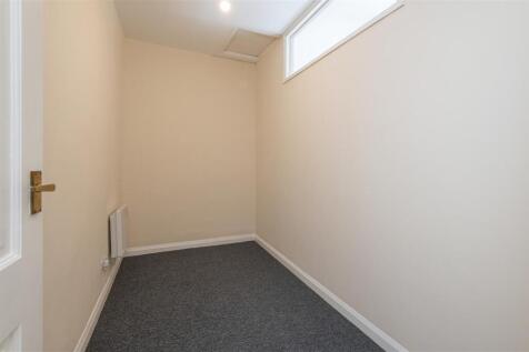 12 - 21 Saville Road HX5 0LA.jpg