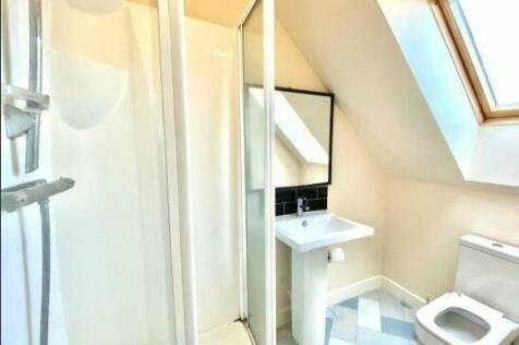 Bathroom2.jpg