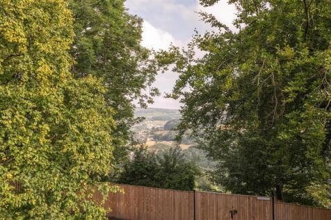 05 - 50 Pollitt Ave HX6 1LE.jpg