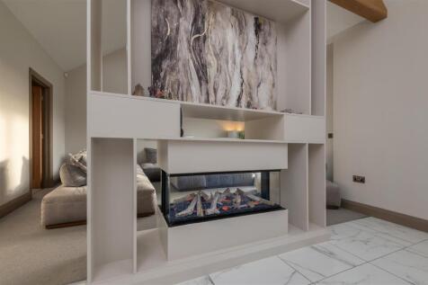 Open plan living/dining/kitchen