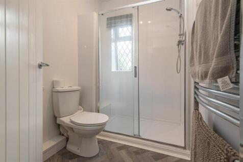 16 - 42 Prospect Ave HX2 7HP.jpg