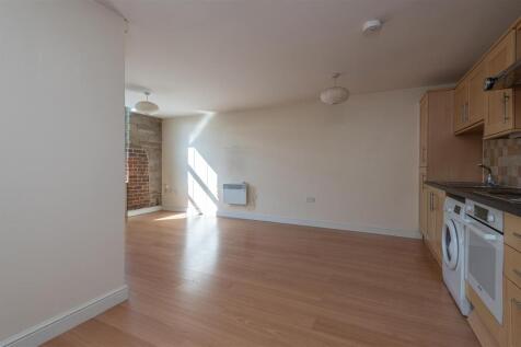 Lounge/Kitchen