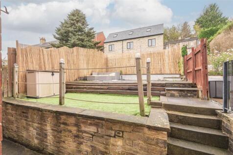 09 - 6 Lindwell Grove HX4 8AT.jpg