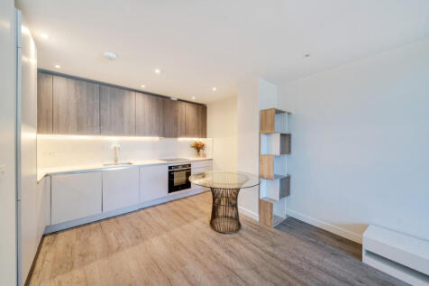 1363572-13-68e3a8...