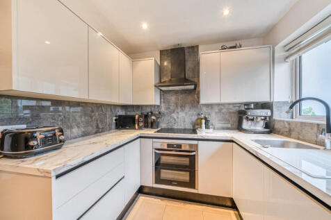 1369287-9-68f20e2...