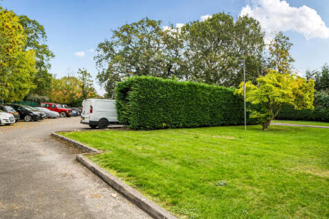 1361100-18-68f212...