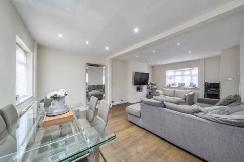 1373909-11-692066...