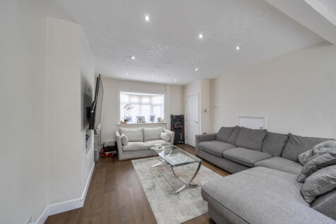 1373909-12-692066...