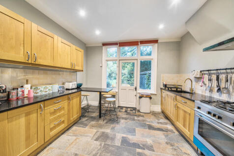 1364094-17-68e6a1...