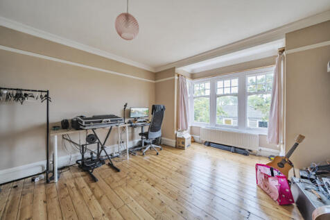 1364094-8-68e6a01...