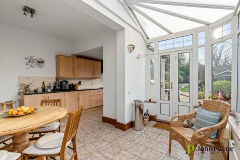 Breakfast Room