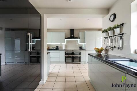 Fitted Kitchen