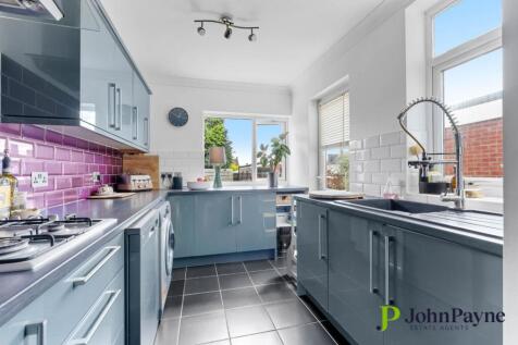 Fitted Kitchen