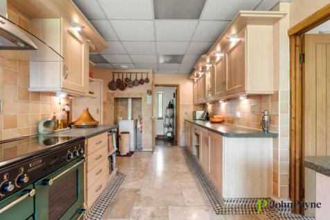 Fitted Kitchen