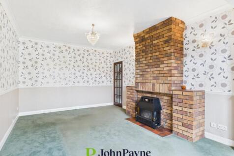 Living Room (Rear)