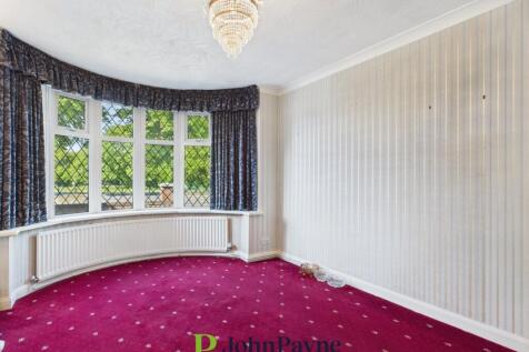 Dining Room (Front)