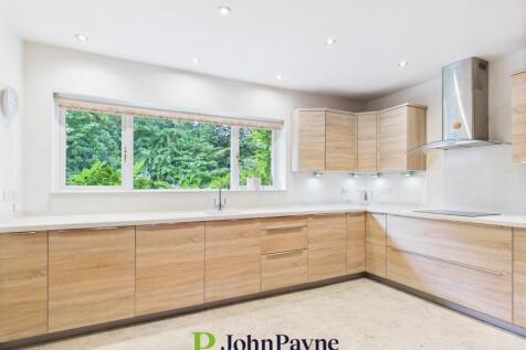 Fitted Kitchen