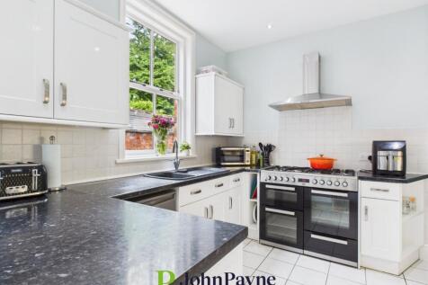 Fitted Kitchen