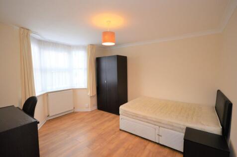 Lounge/Bedroom Four