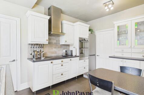 Fitted Kitchen