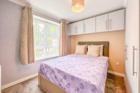 Bedroom 2 (Double)