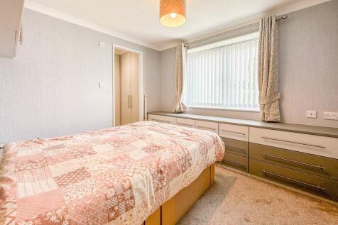 Bedroom 1 (Double with Ensuite)