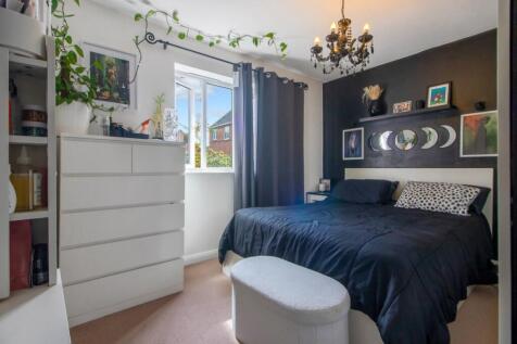 Bedroom1_
