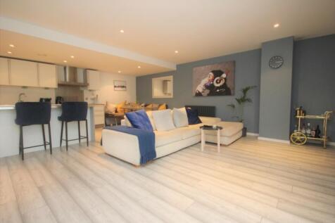 261341_P147065_IM...