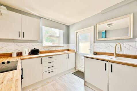 KITCHEN-2.jpeg