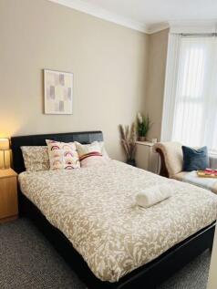 DOUBLE BEDROOM-4-1.jpg