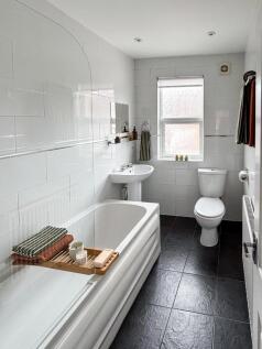 Ashbourne_6046.jpg