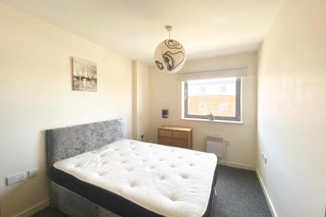 bedroom1.jpg