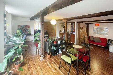 living 20room 202.jpg