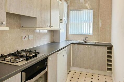 63608756-Photo 2010-12-2025 2C 2011 2041 2012.jpg