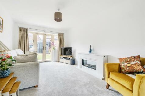 13 Fern Road, Lutterworth