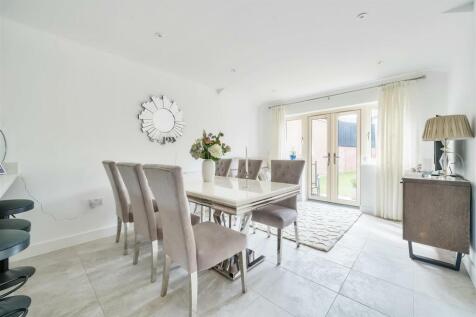 13 Fern Road, Lutterworth