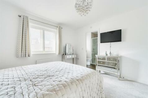 13 Fern Road, Lutterworth