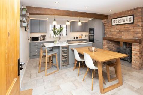 Redfern Cottage, 74 Station Road, Broughton Astley