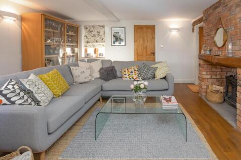 Redfern Cottage, 74 Station Road, Broughton Astley