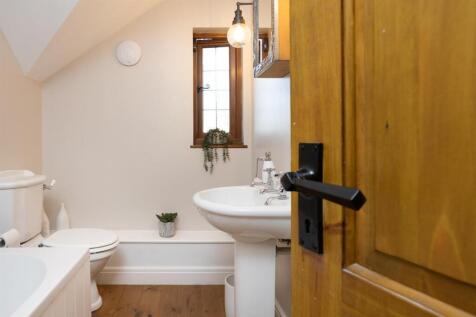 Redfern Cottage, 74 Station Road, Broughton Astley