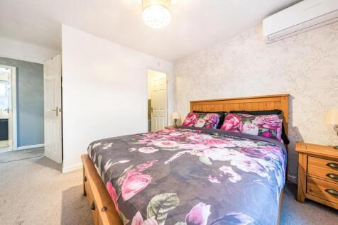 9 Azalea Close, Lutterworth