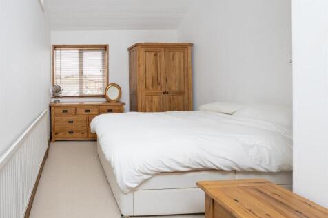 Old Hall Farm, Leire