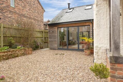 Old Hall Farm, Leire