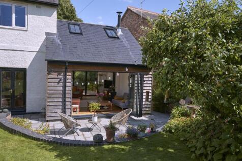 Old Hall Farm, Leire