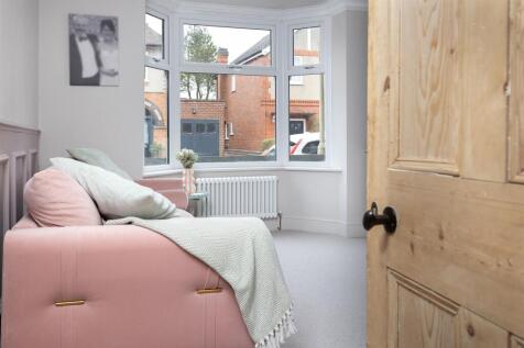 5 New Street. Lutterworth